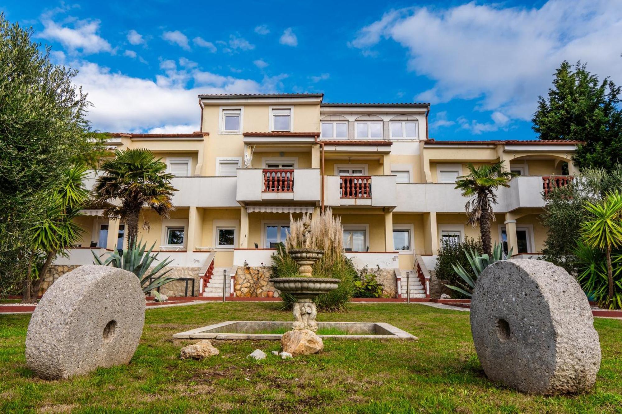 ויר Apartments Strand מראה חיצוני תמונה