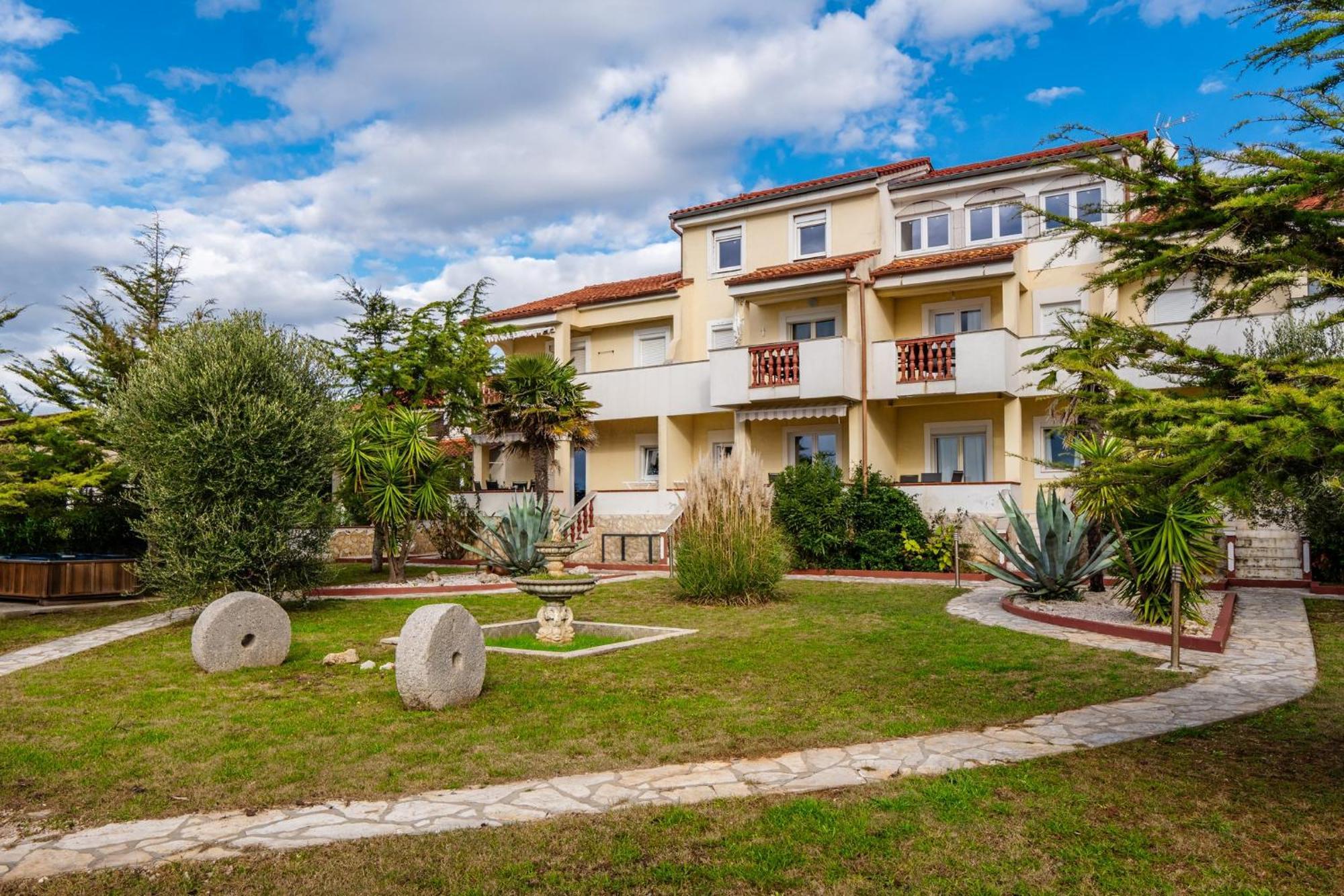 ויר Apartments Strand מראה חיצוני תמונה